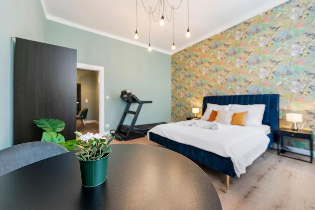 Spacious & Elegant 3 Bedroom Vienna